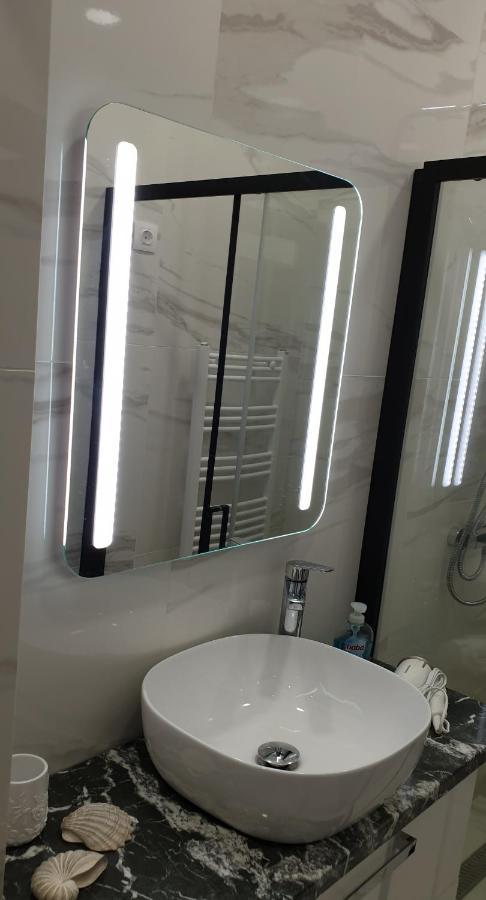 Belvarosi Apartman 2 Apartment Miskolc Bagian luar foto